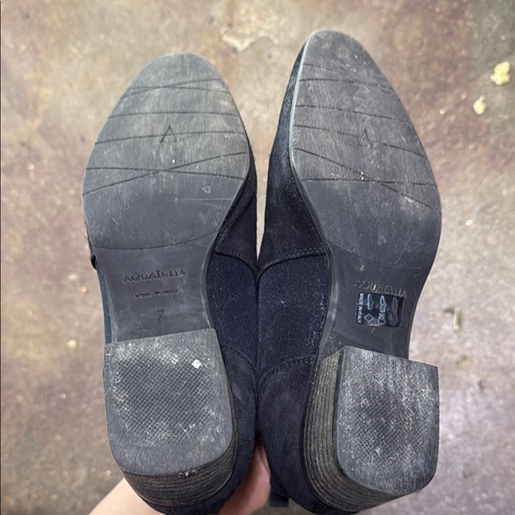 Aquatalia Black Chelsea Boots Sleek Suede Design - Picture 5 of 6